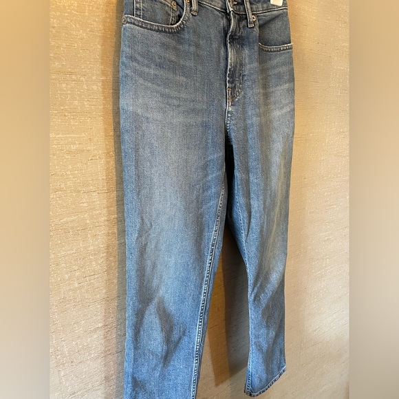 Everlane High Rise Straight Jeans. Size 25 Ankle - Picture 4 of 7